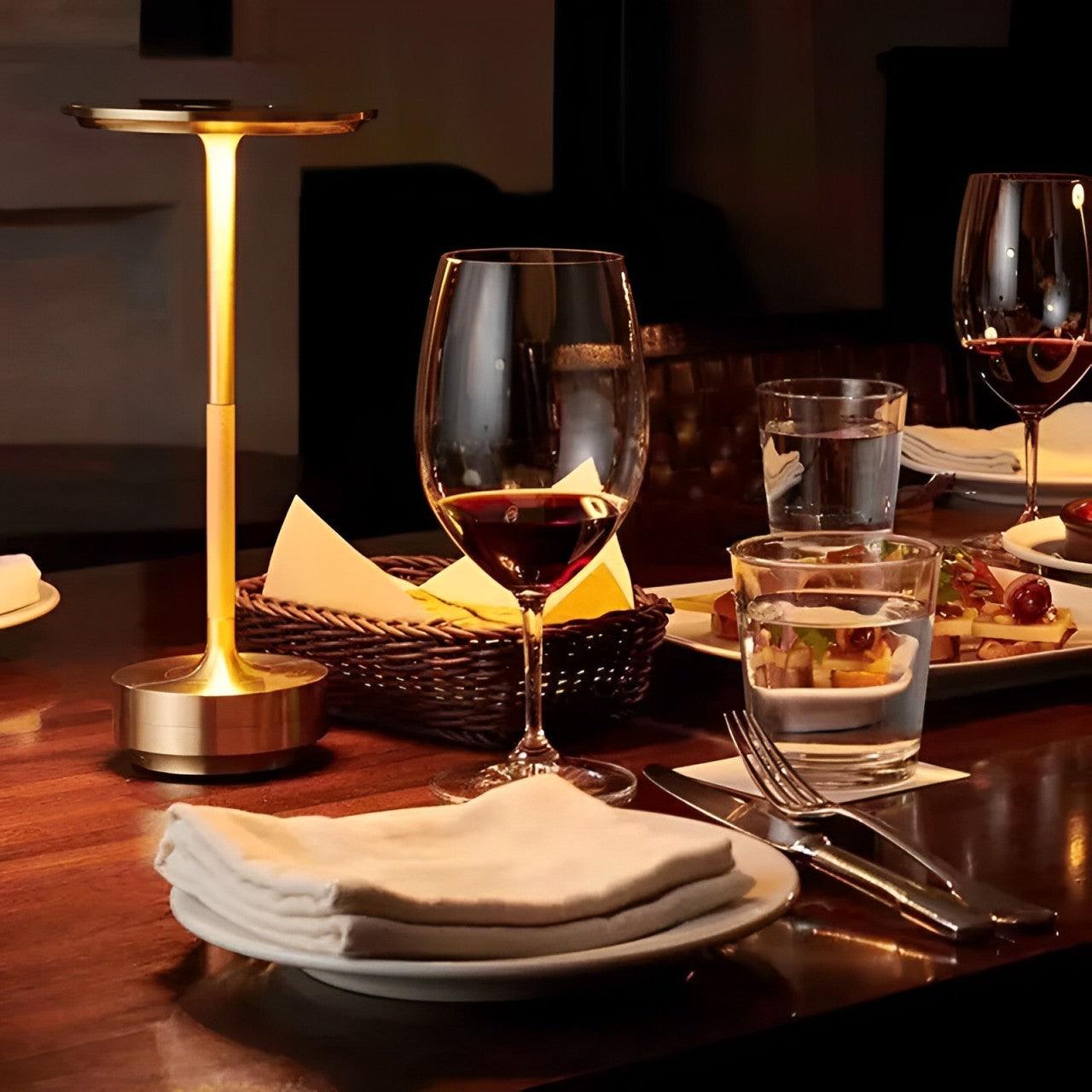 Luminária de Mesa Portátil Led Touch - Nocturna | Henry